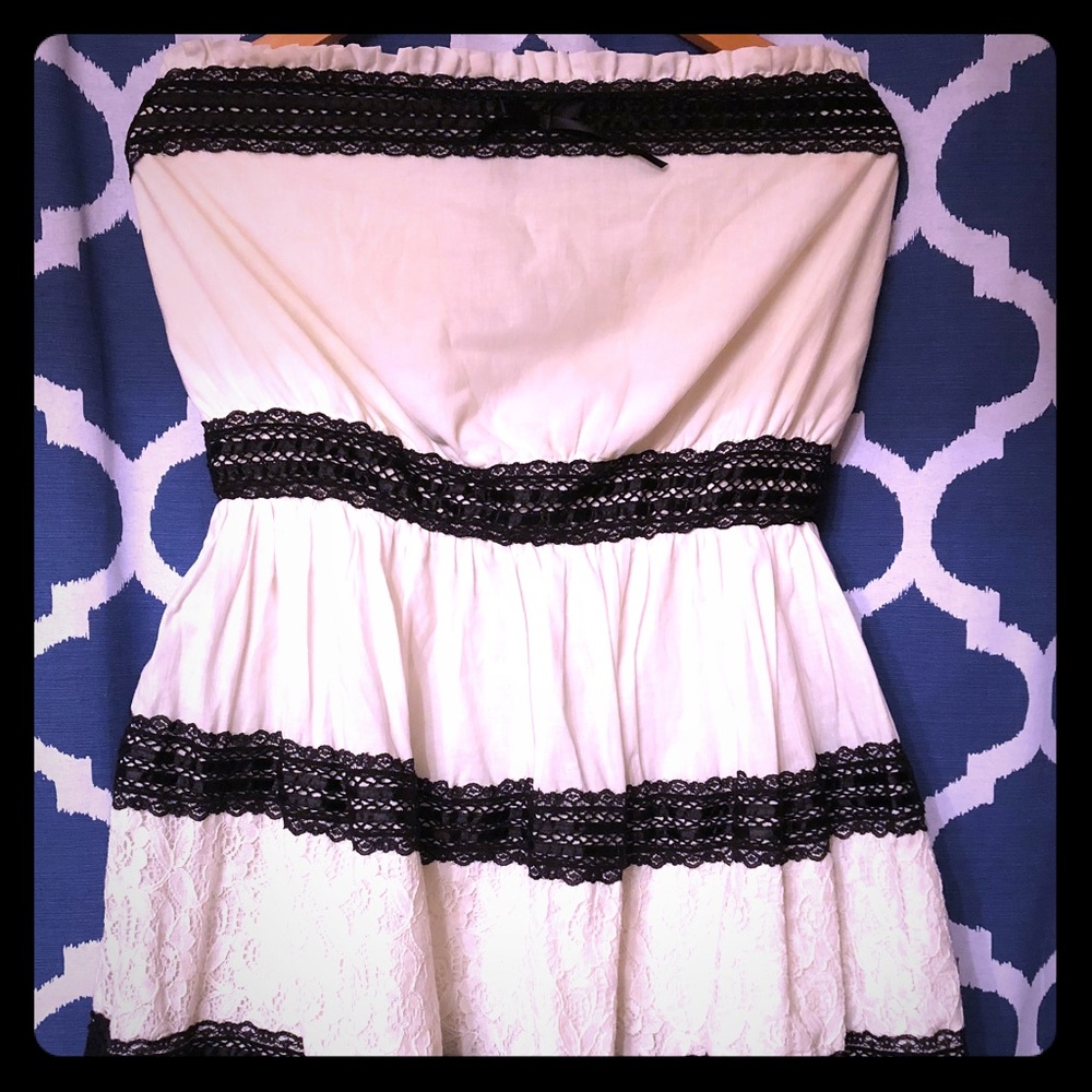 Hot Topic black and white cocktail dress